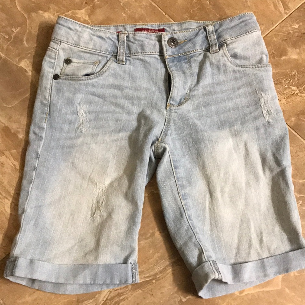 Kids light wash Bermuda jean shorts